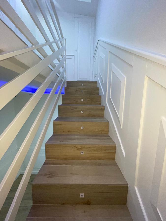 Le Chic Rooms Неаполь Экстерьер фото
