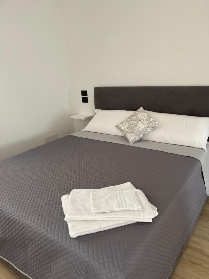 Le Chic Rooms Неаполь Экстерьер фото